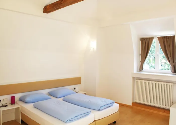 招待所 曼佐尼客房酒店 *